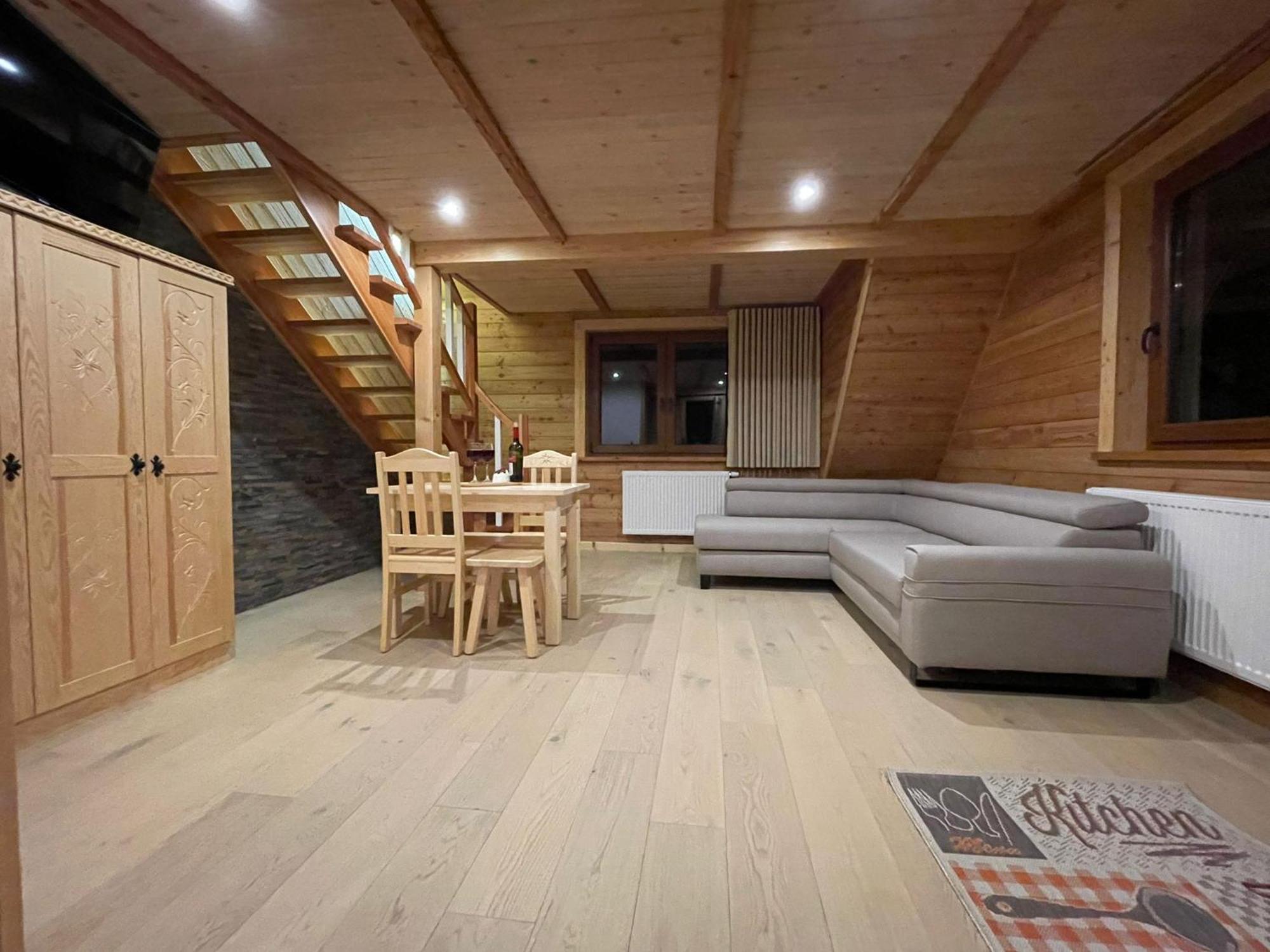Stella Haus Apartment Dzianisz Luaran gambar