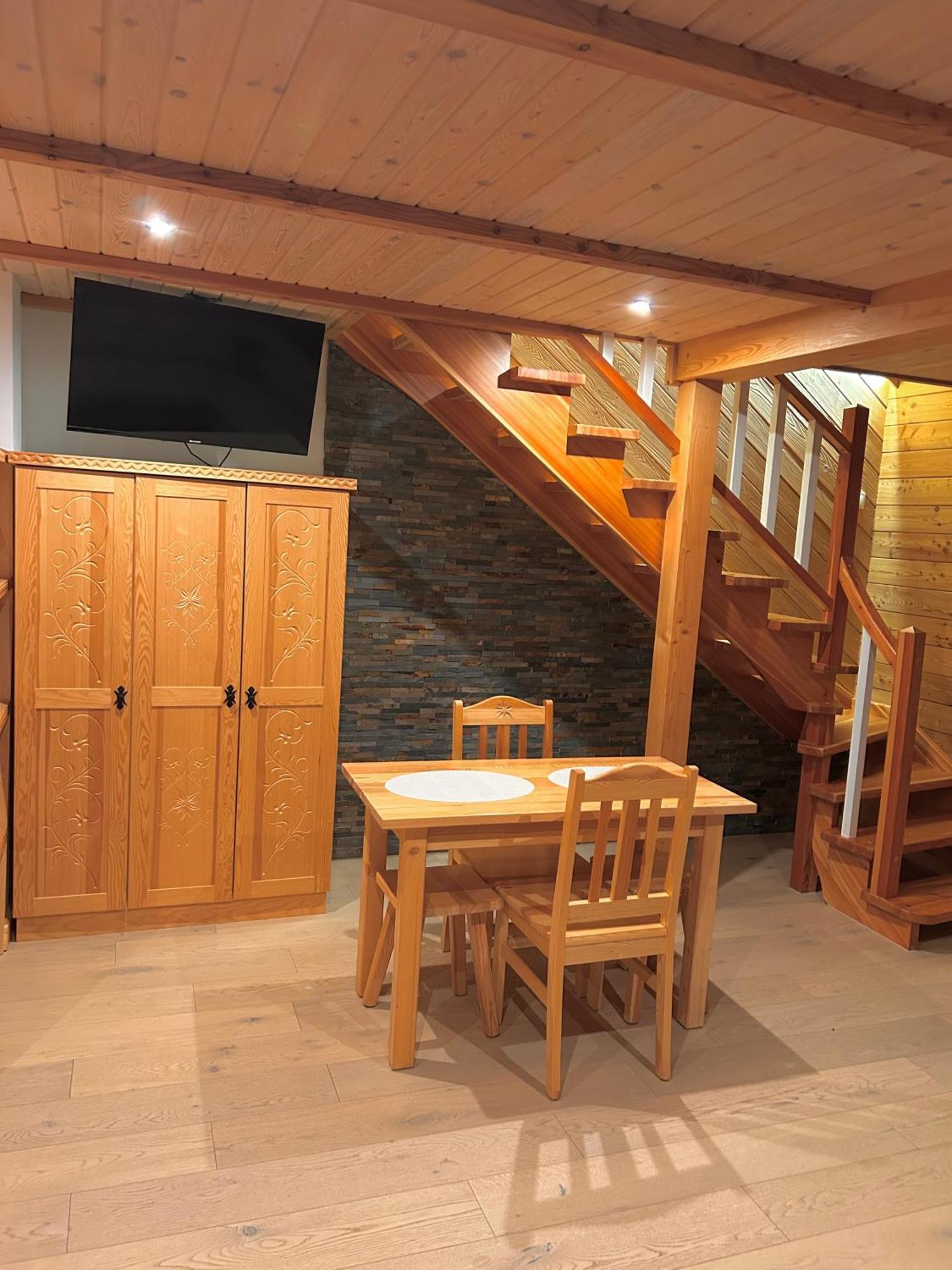 Stella Haus Apartment Dzianisz Luaran gambar